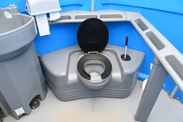 Best Construction site porta potty rental  in Lawrence, KS